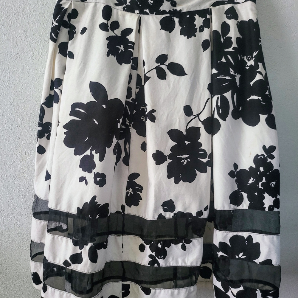 Rinascimento Black and White A-Line Cocktail Skirt Large